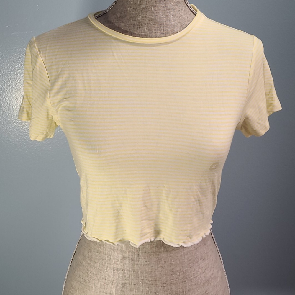 PacSun Basics Yellow Striped Crop Lettuce Hem Tee Size Medium NWT